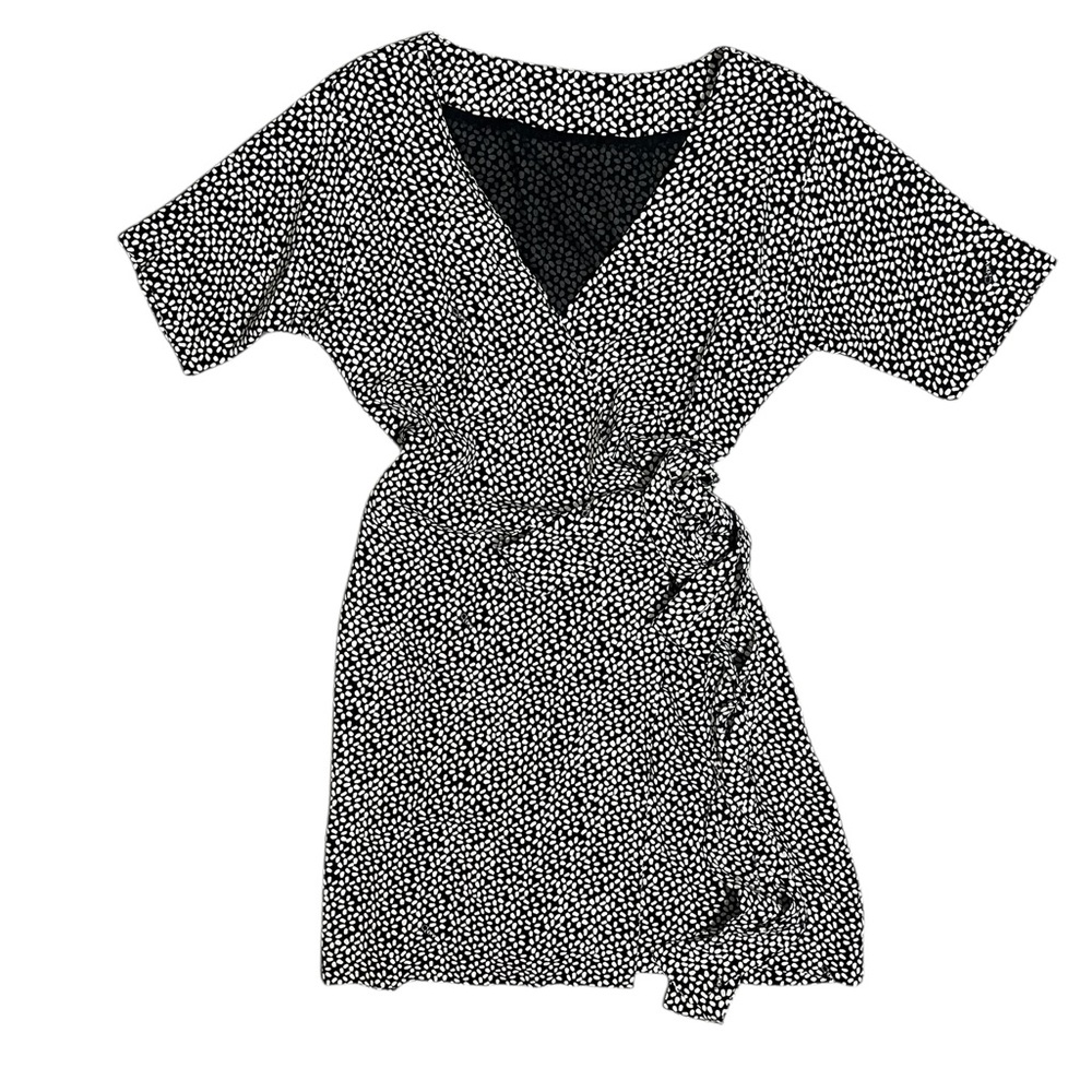 Diane Von Furstenberg shannon v neck floral abstract mini silk wrap dress